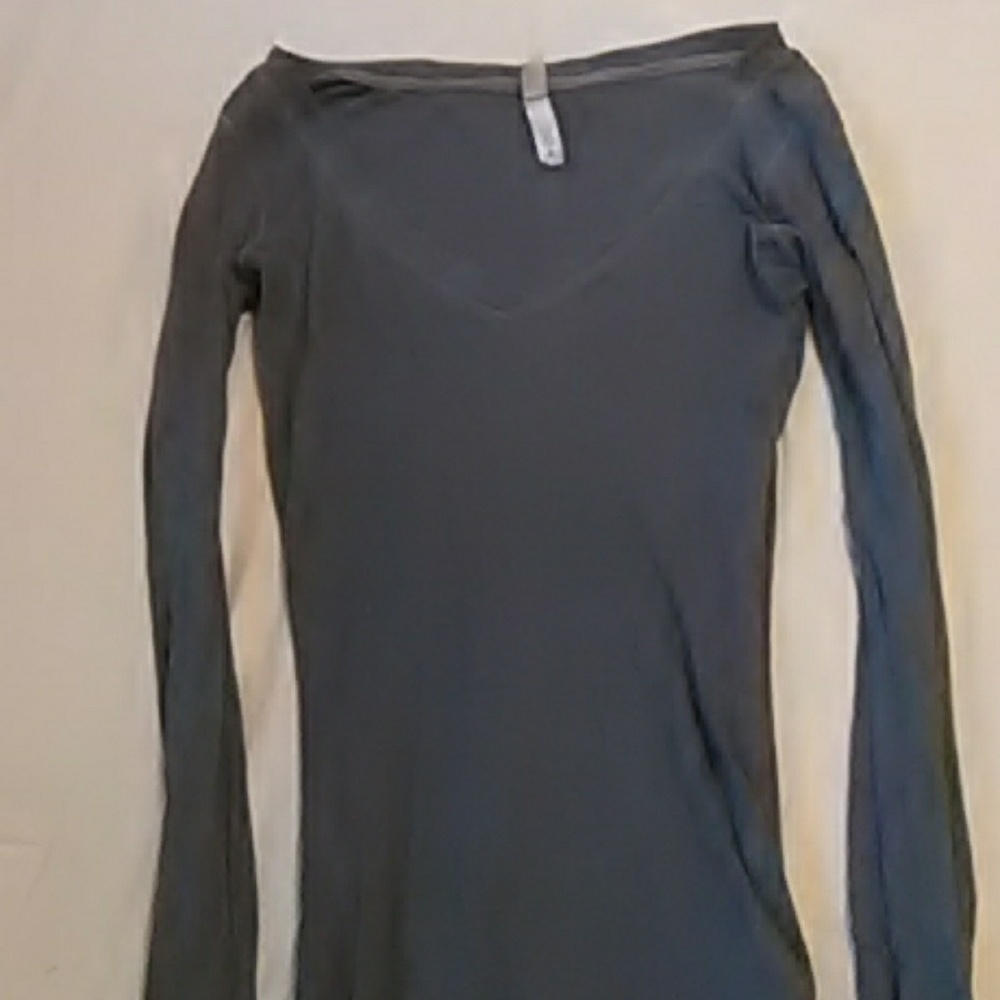 Long sleeve v neck